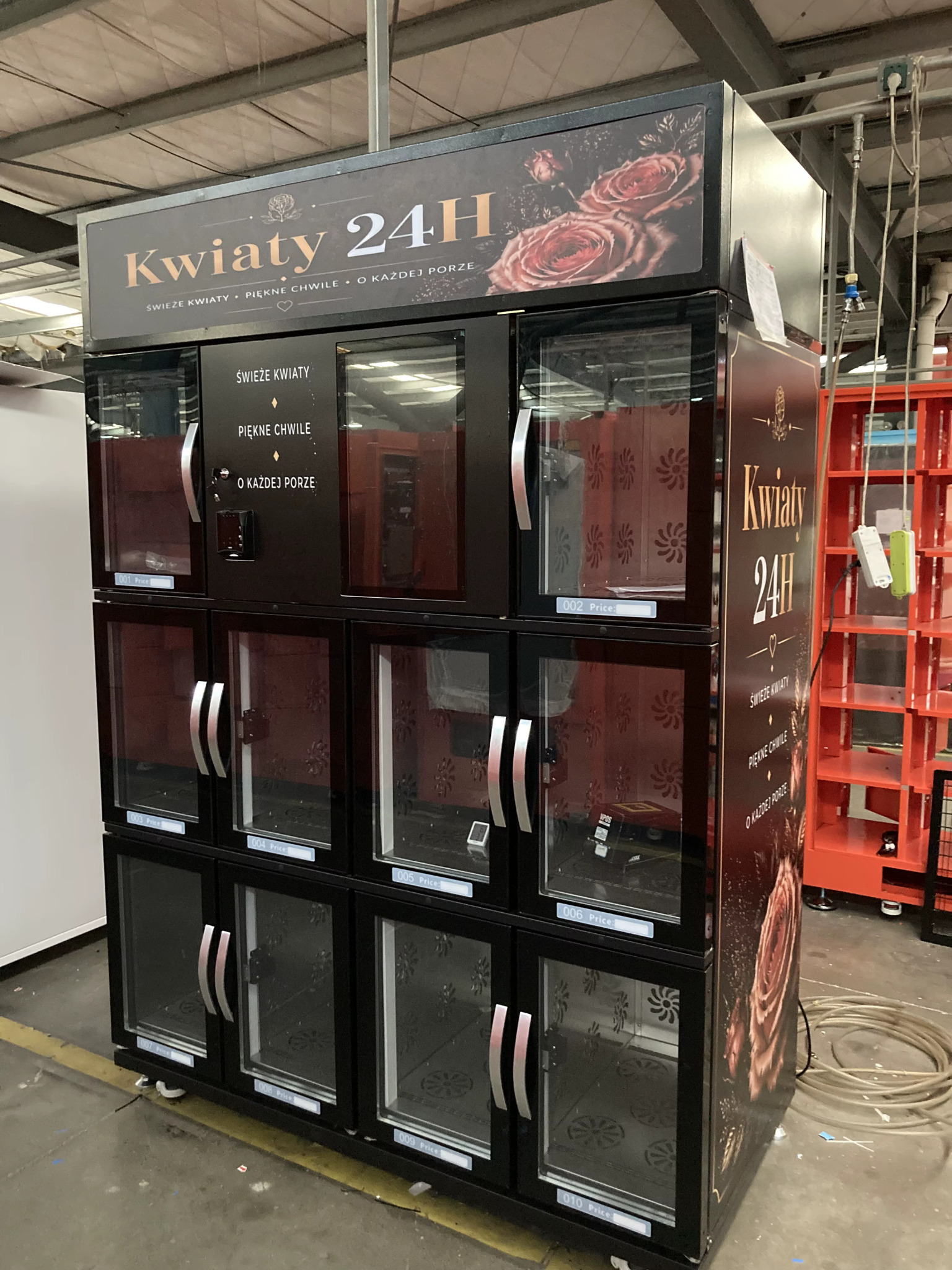 Dziesięciokomorowy automat kwiatowy w produkcji
